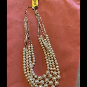 Layered Pearl necklace